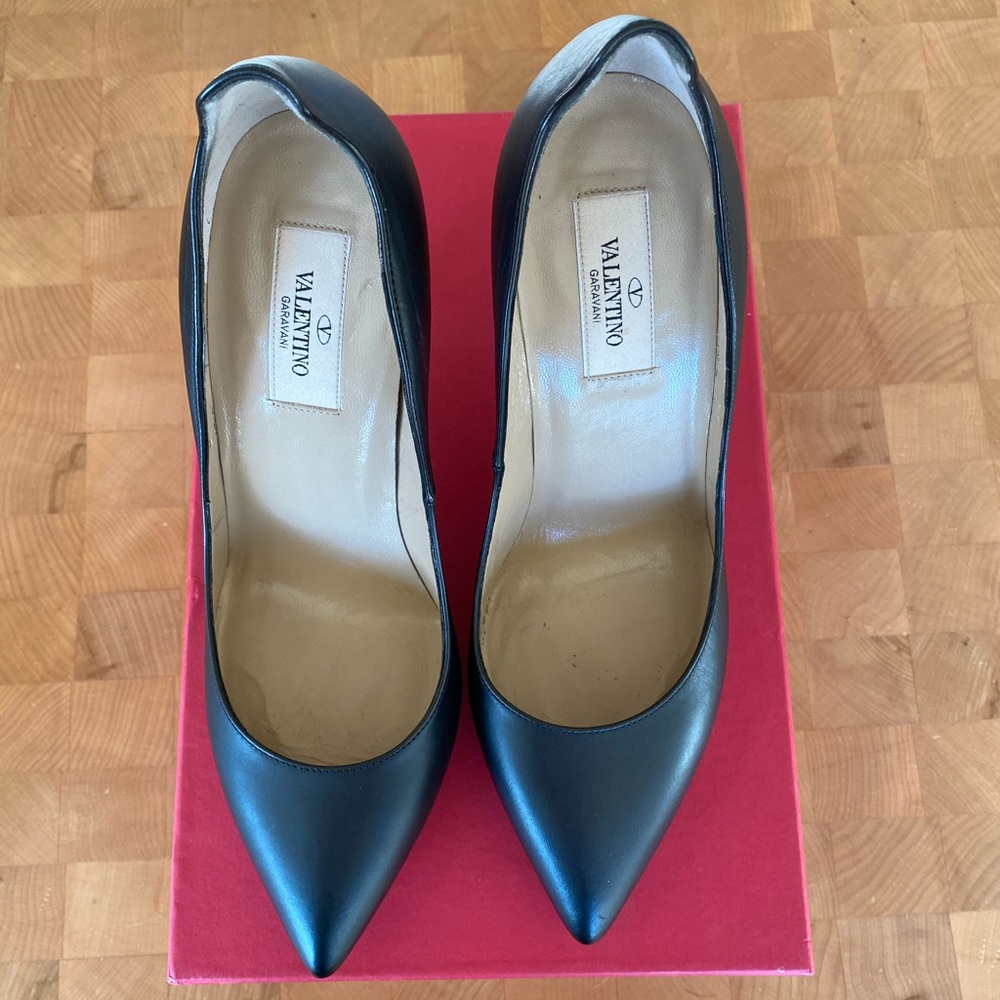 Valentino metal heel black stilleto pump